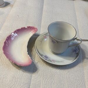 Elegant Floral Teacup and Saucer CX65 Chins Set with half moon trinket dish